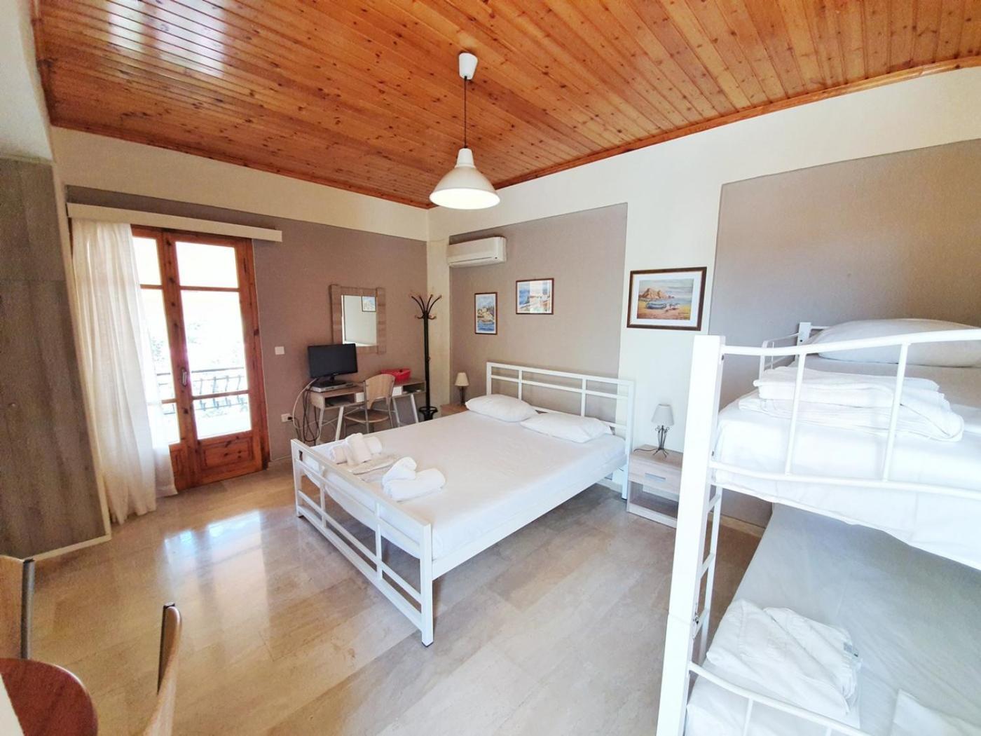 Alexaria Holidays Apartments Frínion Buitenkant foto